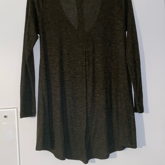 A.N.A Olive Green Top - Picture 2 of 3